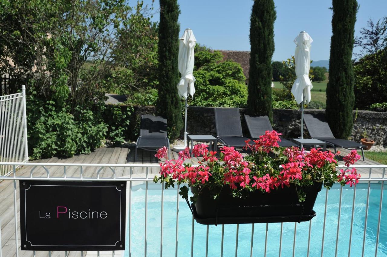Les Villas Du Domaine De Suzel Vignieu Exteriör bild