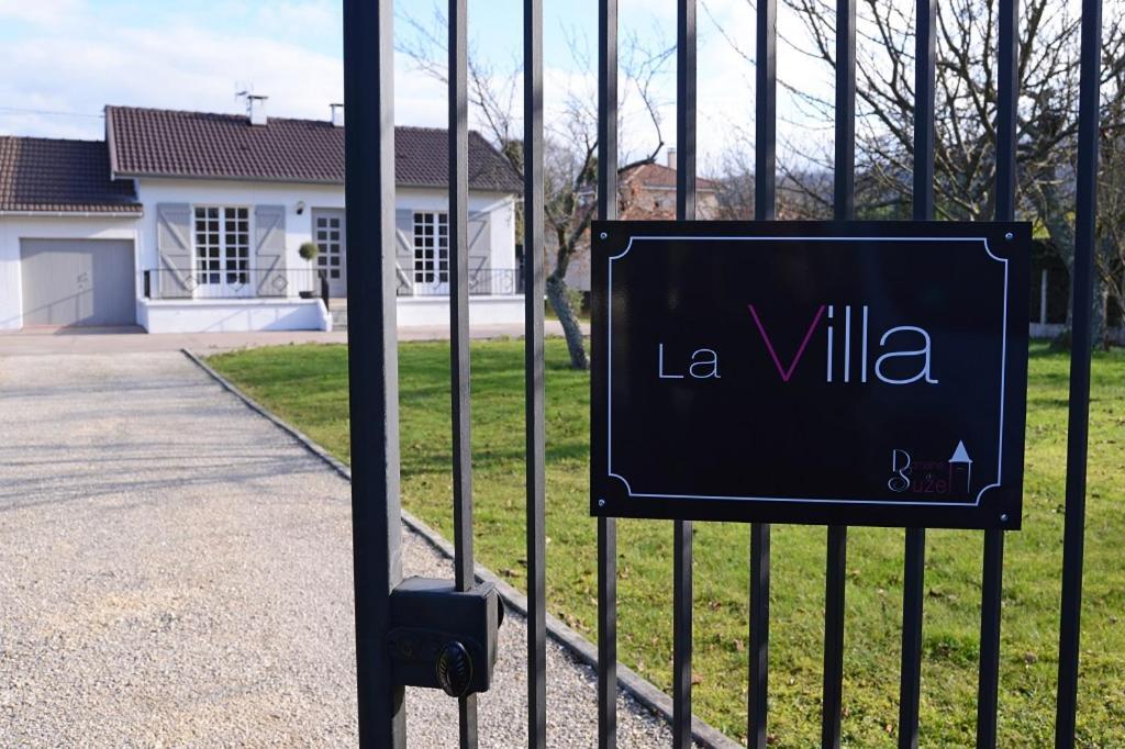 Les Villas Du Domaine De Suzel Vignieu Exteriör bild