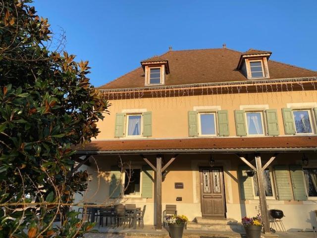 Les Villas Du Domaine De Suzel Vignieu Exteriör bild